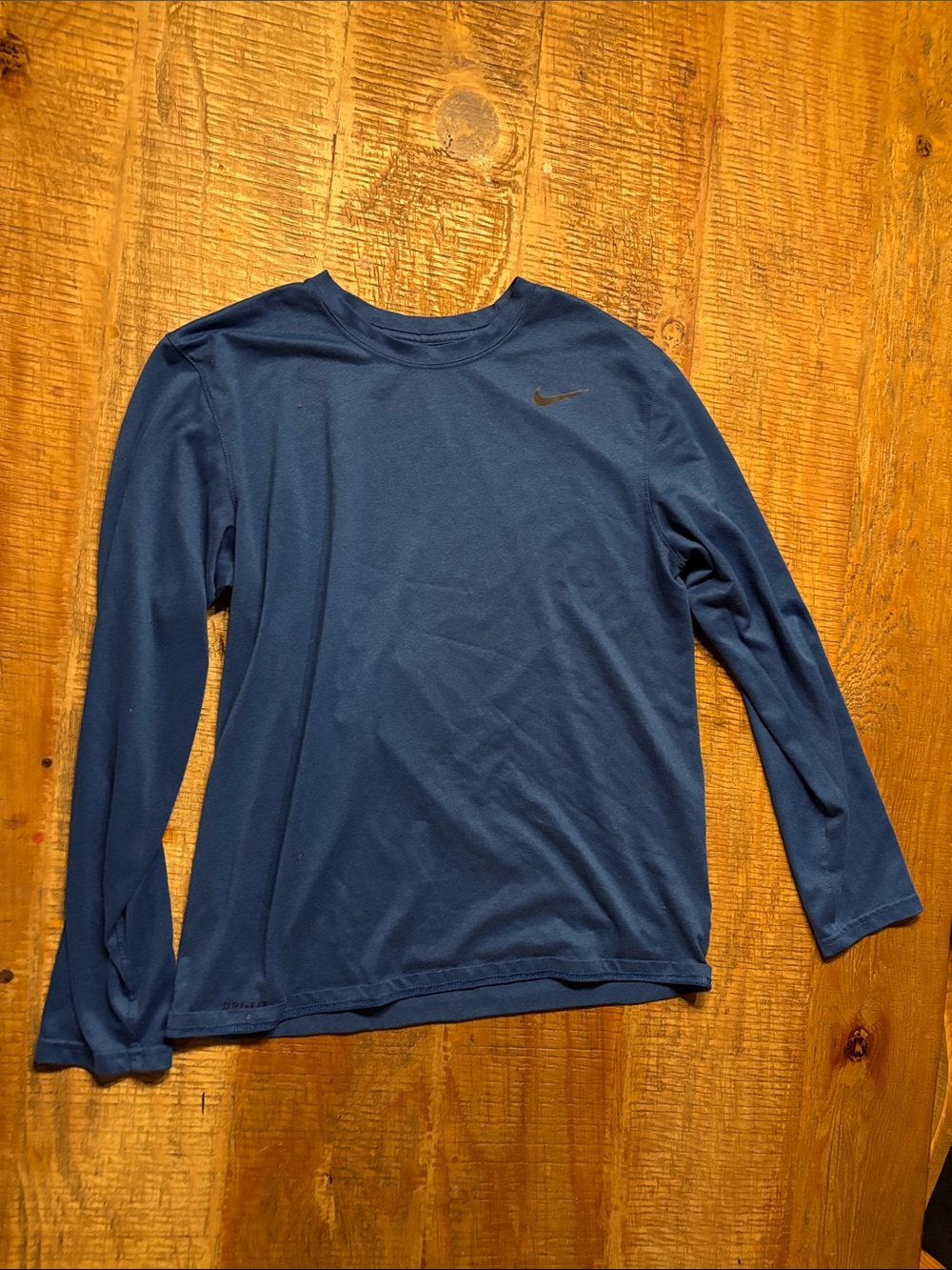 Nike Men's Long-Sleeve Crew Shirt - Navy Blue